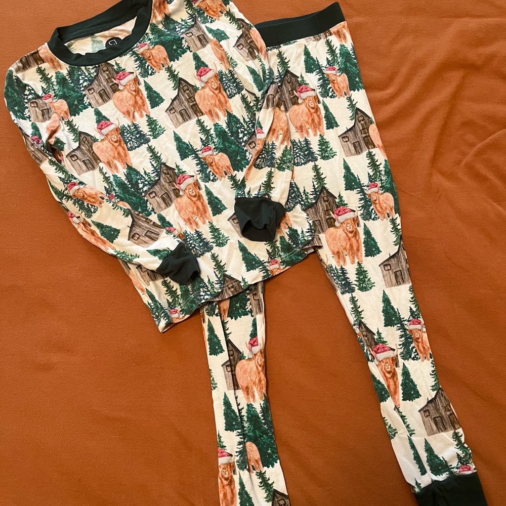 Highland cow & Forest Print Kids bamboo Pajama Set